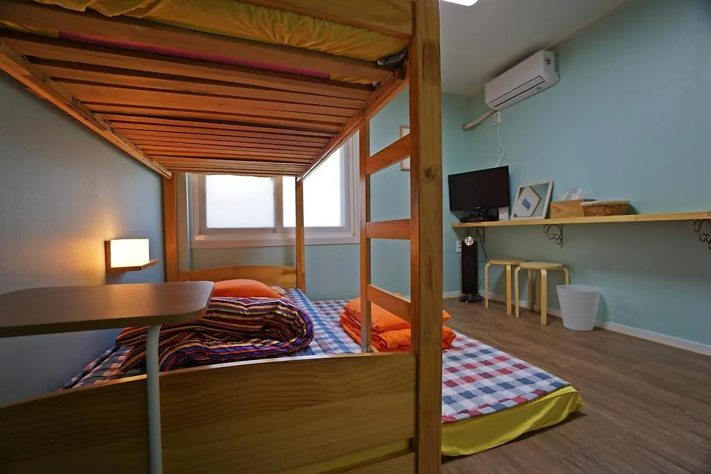 710 Guesthouse Yellow Busan 0*,