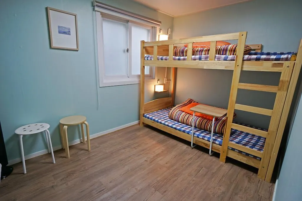 Hostel 710 Guesthouse Yellow Busan