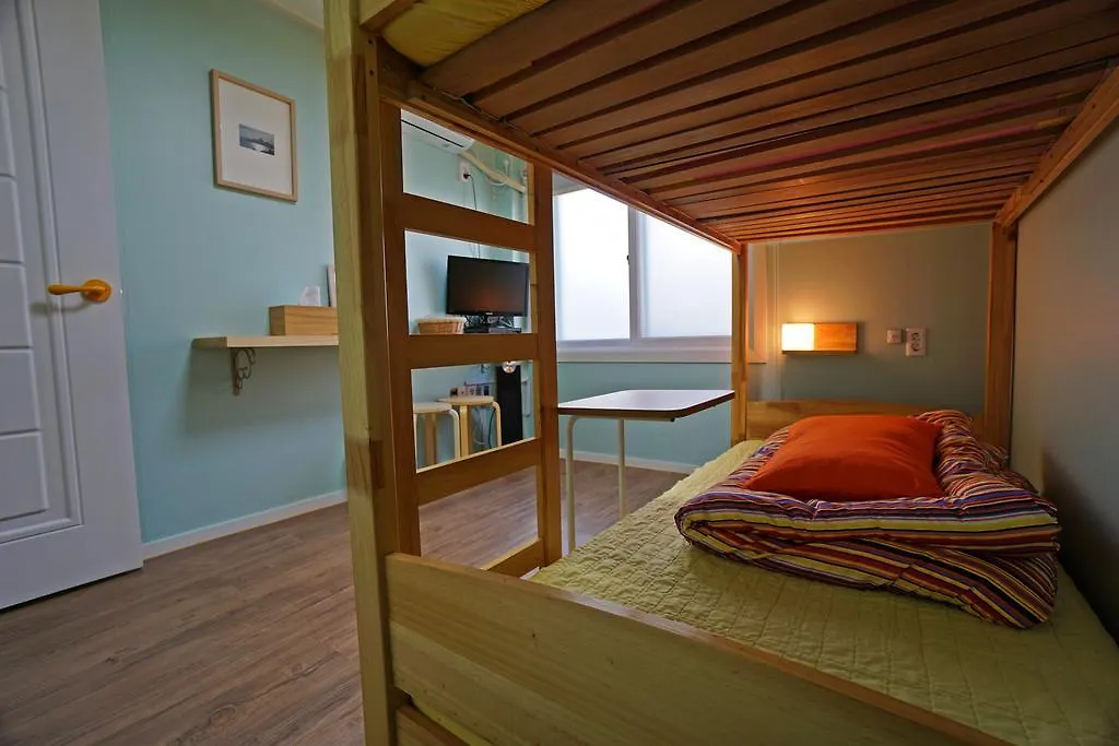 710 Guesthouse Yellow Busan Sydkorea