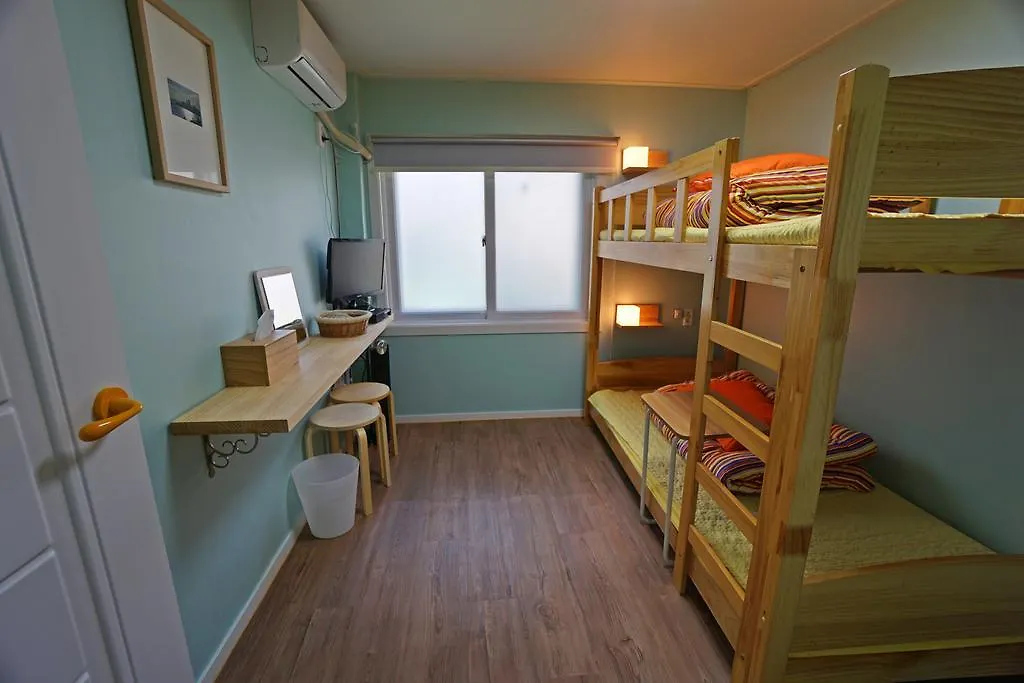 710 Guesthouse Yellow Busan 0*,  Sydkorea