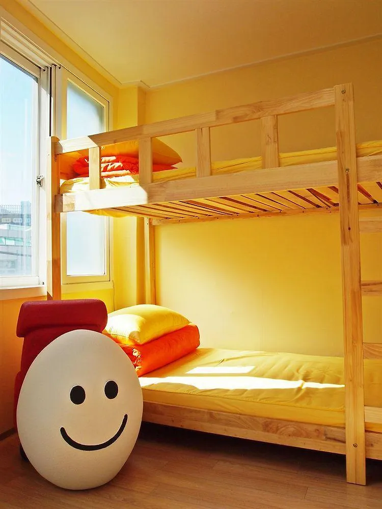 710 Guesthouse Yellow Busan Vandrerhjem
